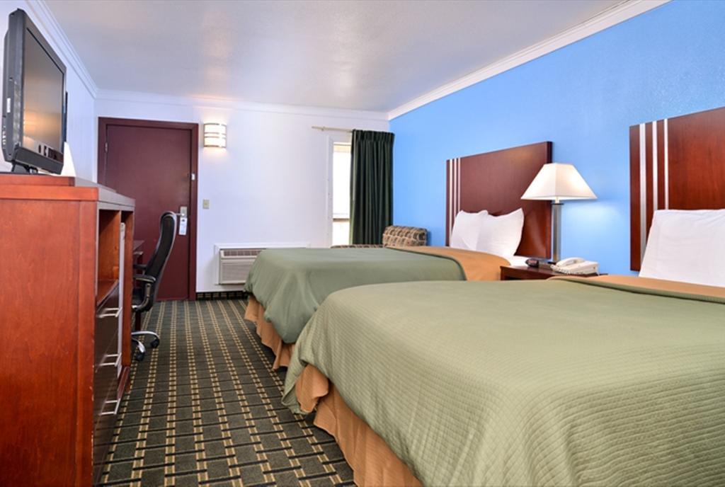 Executive Inn Edmond Chambre photo